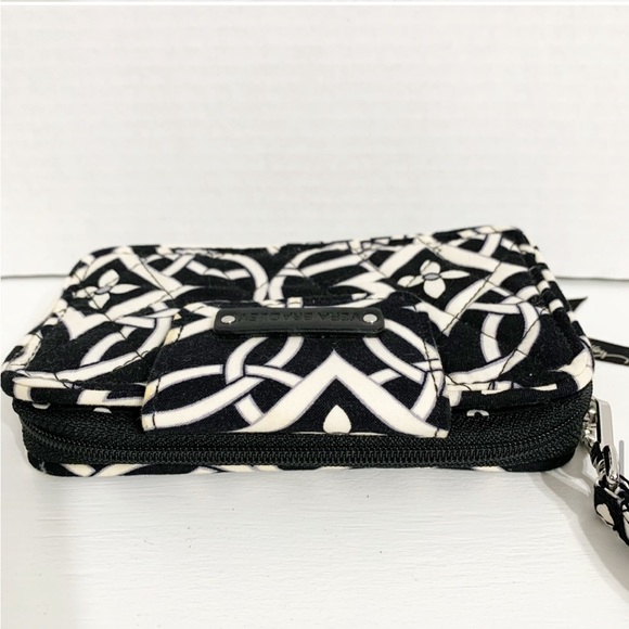 Vera Bradley Concerto Pattern Wristlet Zip Around Wallet Clutch Grab and Go ⬛️⬜️ - Picture 4 of 12